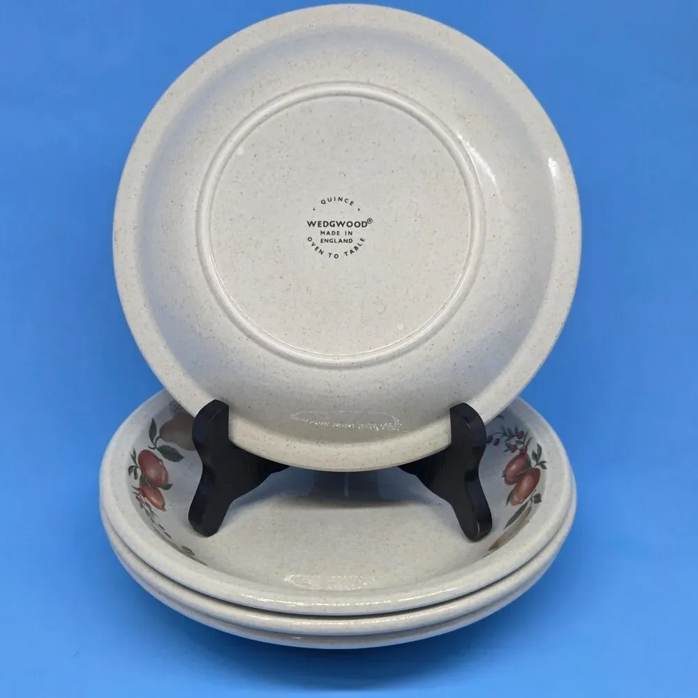 Wedgwood Stoneware Quince 7 3/8